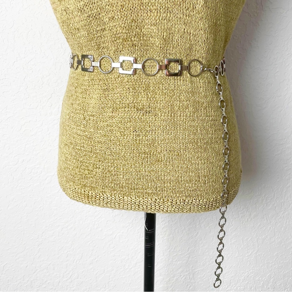 Silver Toned Adjustable Geometric Chain Belt Size M/L